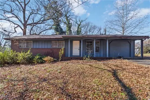 5619 Phillips Dr, Forest Park, GA 30297