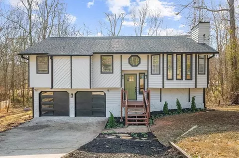 533 Rockmill Ct, Lawrenceville, GA 30044
