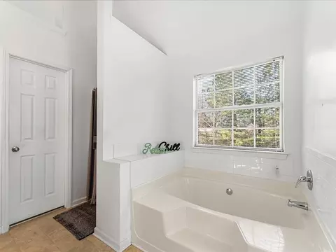Bath - 11950 Markham Way, Hampton, GA 30228 photo 1 of 5