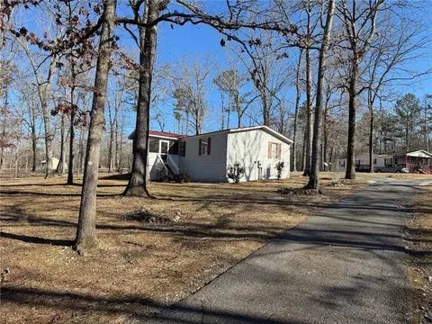 36 Two Run Xing NW, Cartersville, GA 30120