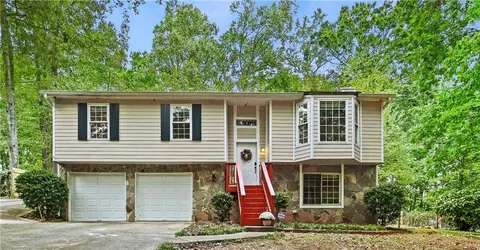 5232 Mainstreet Park Dr, Stone Mountain, GA 30088