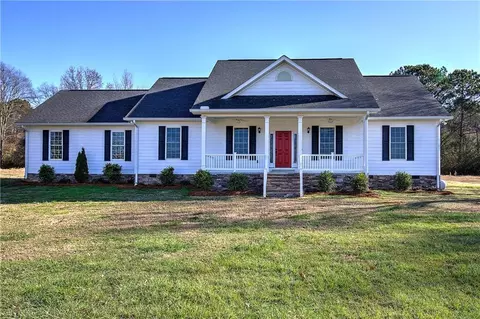 342 Jo Ann Dr SE, Calhoun, GA 30701
