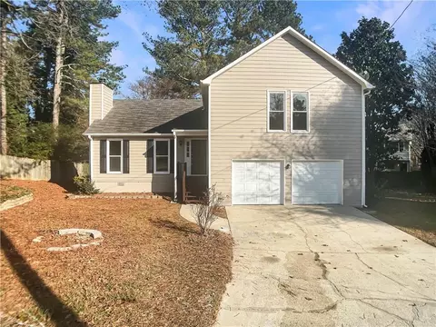 304 Lamden Ct, Lawrenceville, GA 30046