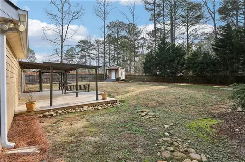 Exterior - 665 Herring Rd, Grayson, GA 30017 photo 10 of 16