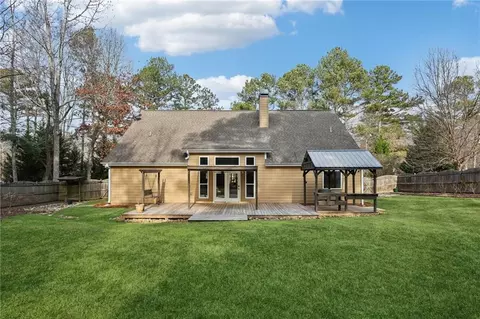 Exterior - 665 Herring Rd, Grayson, GA 30017 photo 7 of 16