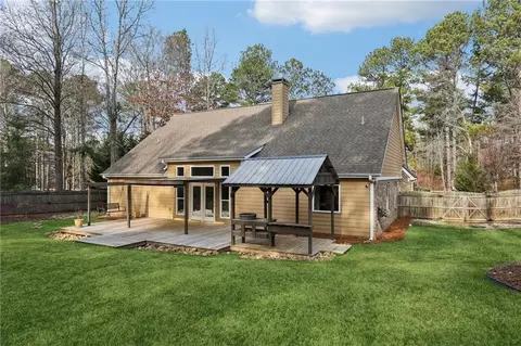 Exterior - 665 Herring Rd, Grayson, GA 30017 photo 6 of 16
