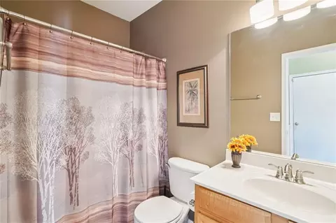 Bath - 715 Moonlight Way, Suwanee, GA 30024 photo 1 of 3