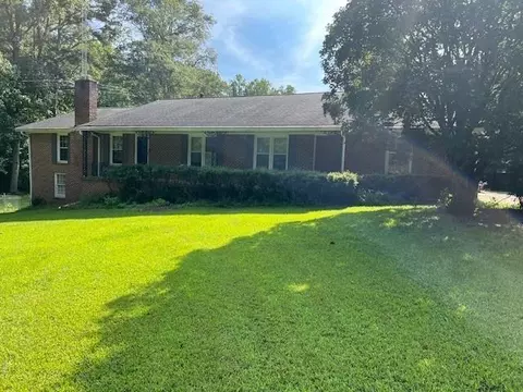 3415 Lake Carlton Rd, Loganville, GA 30052