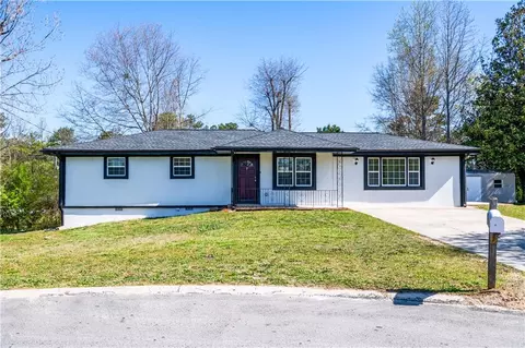 54 Jean Ct, Hiram, GA 30141