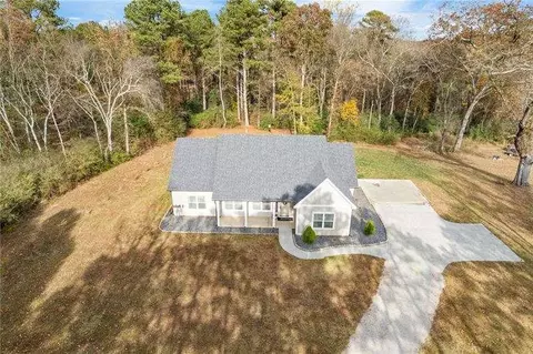4201 Holly Springs Rd, Gillsville, GA 30543