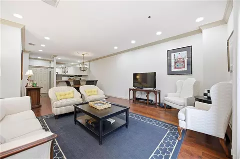 2499 Peachtree Rd NE #108, Atlanta, GA 30305