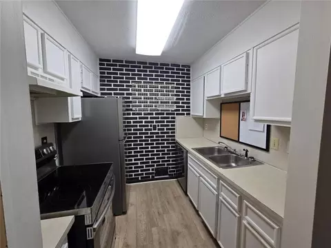 1297 Tree Creek Ct, Clarkston, GA 30021