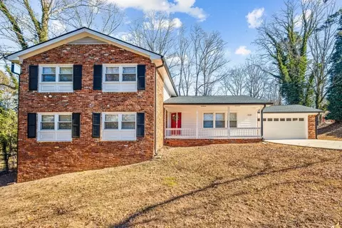 3220 Rockview Dr, Lithonia, GA 30038