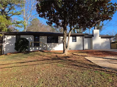 1576 S Gordon Rd, Austell, GA 30168