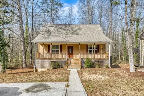 707 Inland Way NW, Lilburn, GA 30047