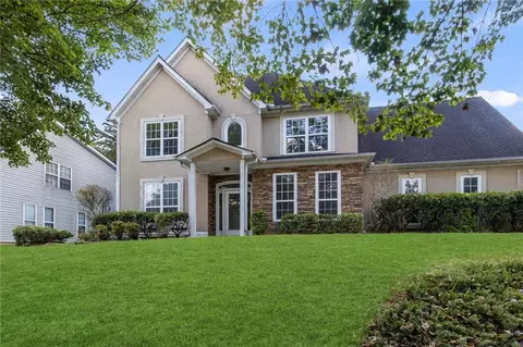 1082 Old Greystone Dr, Lithonia, GA 30058