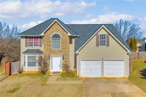 7546 Mountain Creek Blf, Lithonia, GA 30058