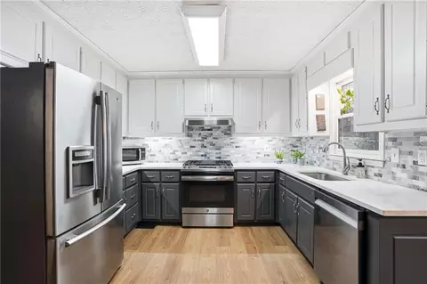 Kitchen - 125 Cardinal Ct, Covington, GA 30016 photo 1 of 2