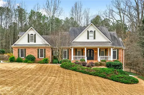 121 Laurel Ridge Dr, Alpharetta, GA 30004
