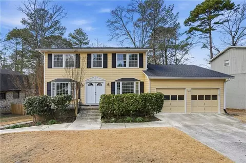 521 Rue Montaigne, Stone Mountain, GA 30083