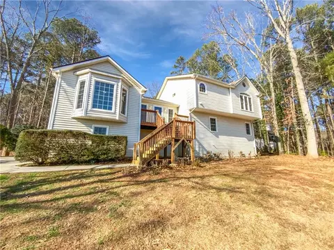 631 Driftwood Dr, Woodstock, GA 30189