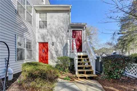 1304 Glenleaf Dr, Peachtree Corners, GA 30092