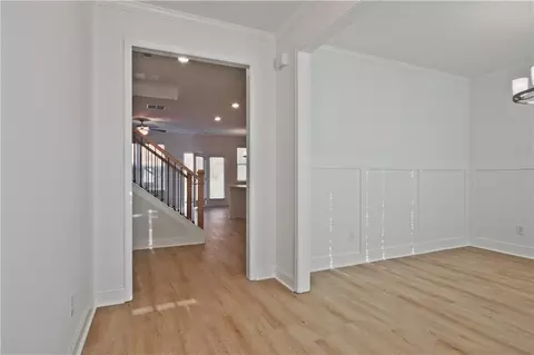 7423 Rocklin Ln, Flowery Branch, GA 30542