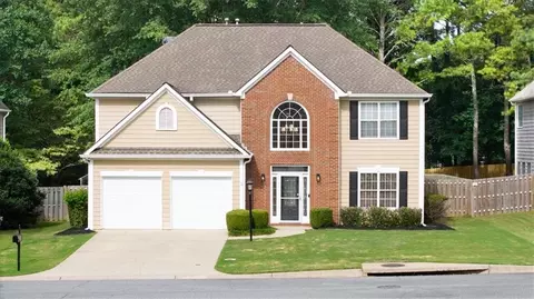 1585 Pinebreeze Dr, Marietta, GA 30062