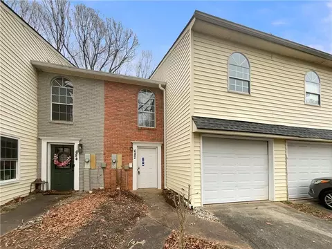 682 Coventry Township Ln, Marietta, GA 30062