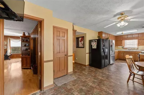 Entry Way - 125 Circle Dr, Hampton, GA 30228 photo 6 of 8