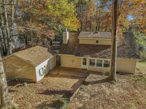Exterior - 125 Circle Dr, Hampton, GA 30228 photo 1 of 8
