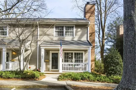 2763 Farmstead Rd SE, Smyrna, GA 30080