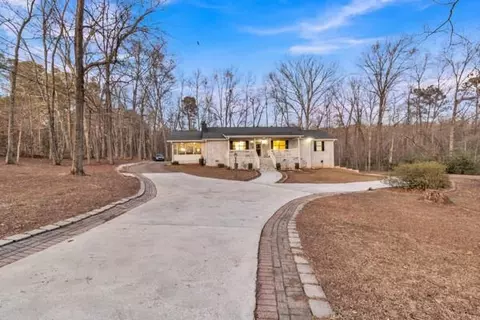 5150 Kilroy Ln, Douglasville, GA 30135