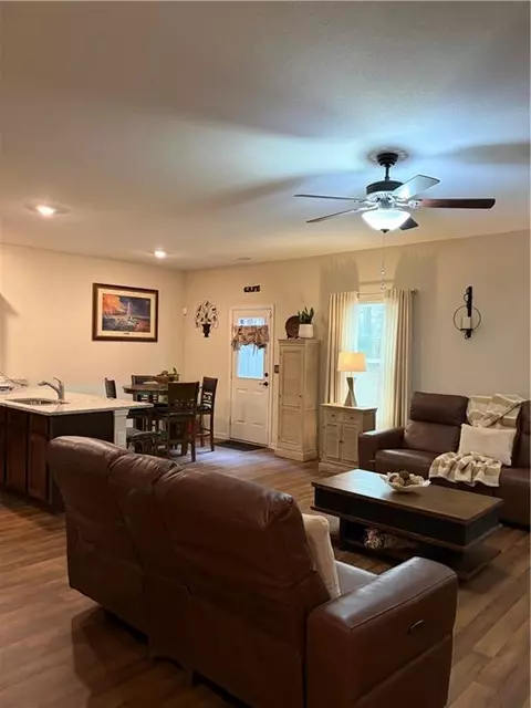 101 Al Jennah Blvd, Locust Grove, GA 30248