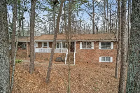 645 Davis Rd, Hiram, GA 30141