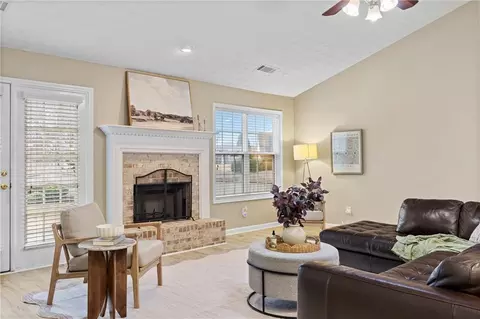 609 Grand Ashbury Ln, Sugar Hill, GA 30518