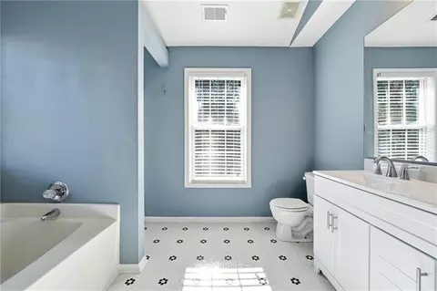 Bath - 3021 Heatherbrook Trce, Canton, GA 30114 photo 2 of 6
