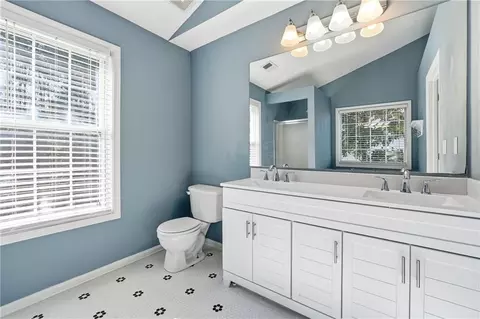 Bath - 3021 Heatherbrook Trce, Canton, GA 30114 photo 3 of 6