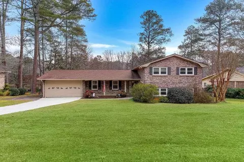 2889 Rotherwood Dr, Tucker, GA 30084