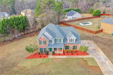 4625 Morning Crest Dr, Lilburn, GA 30047