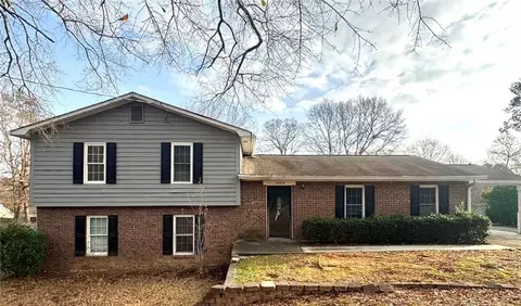 2554 Brocklin Dr, Grayson, GA 30017