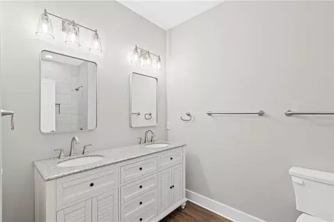 Bath - 1816 Oak Spring St, Statham, GA 30666 photo 2 of 5