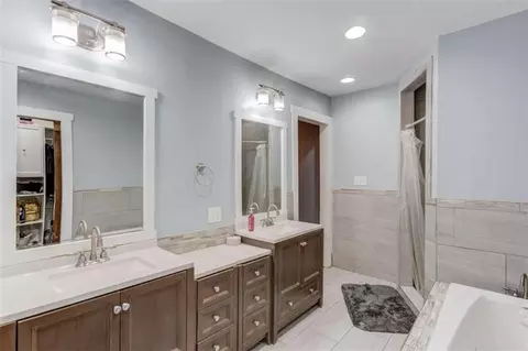 Bath - 2560 Whitney Rd, Monroe, GA 30655 photo 1 of 4