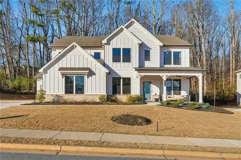 172 Aspen Hall Dr, Canton, GA 30115