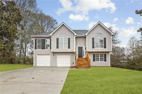1455 Twin Manor Dr, Loganville, GA 30052
