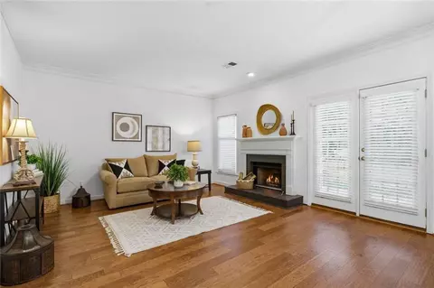 1002 Saddle Hl, Marietta, GA 30068