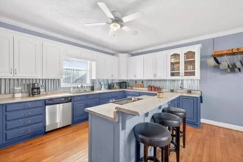 Kitchen - 579 Mccarty Dodd Rd, Colbert, GA 30628 photo 2 of 7