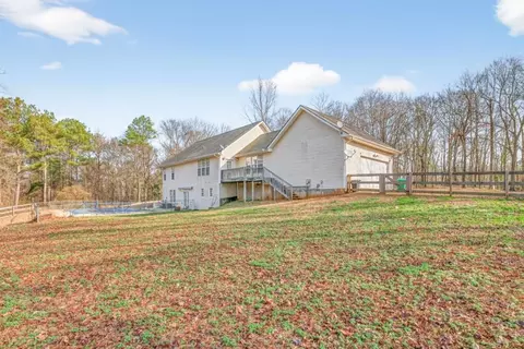Exterior - 579 Mccarty Dodd Rd, Colbert, GA 30628 photo 12 of 14