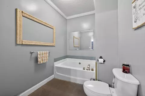 Bath - 579 Mccarty Dodd Rd, Colbert, GA 30628 photo 3 of 5