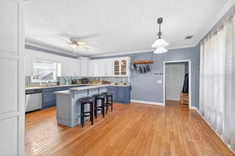 Kitchen - 579 Mccarty Dodd Rd, Colbert, GA 30628 photo 3 of 7